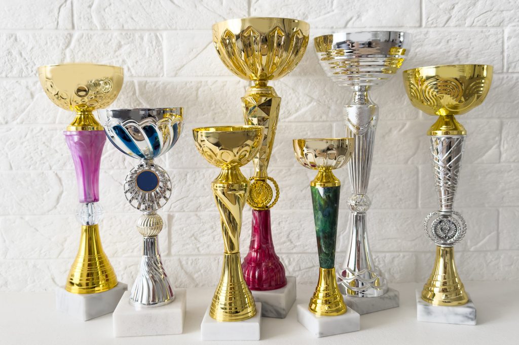 Which companies offer fast turnaround for personalised trophies in Australia?